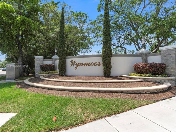 2704 Nassau Bnd J2, Coconut Creek FL 33066