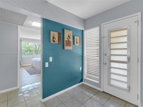 2704 Nassau Bnd J2, Coconut Creek FL 33066