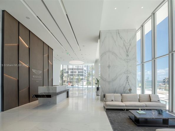 300 Biscayne Blvd Way 503C, Miami FL 33131