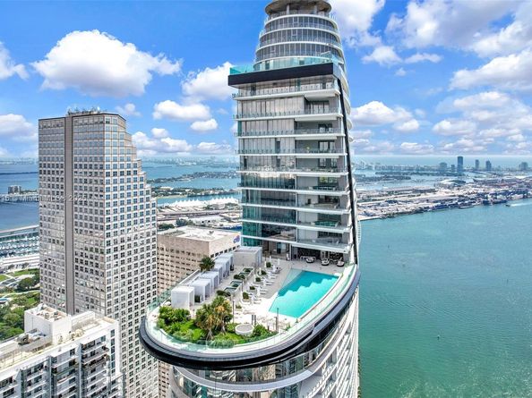 300 Biscayne Blvd Way 503C, Miami FL 33131