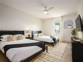 11 NW 122nd Ave, Miami FL 33182