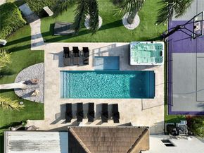 11 NW 122nd Ave, Miami FL 33182