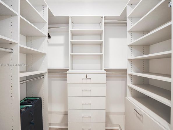 11 NW 122nd Ave, Miami FL 33182