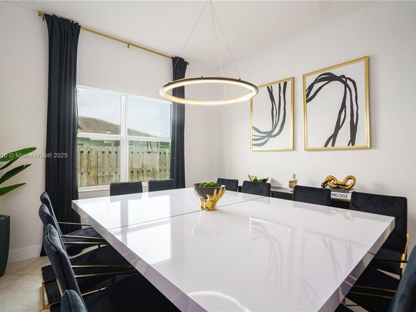 11 NW 122nd Ave, Miami FL 33182