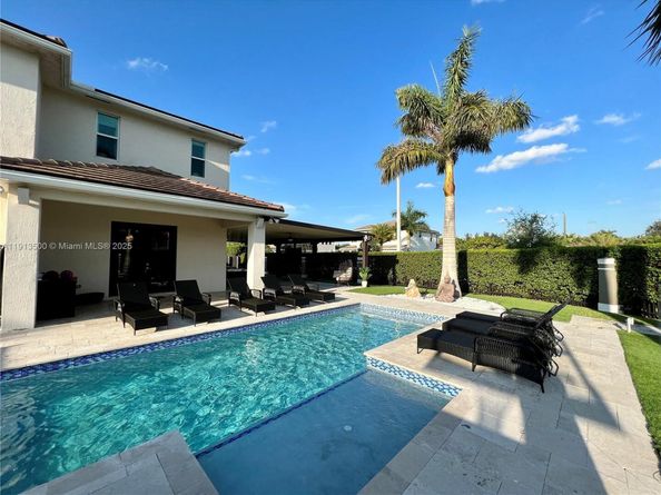 11 NW 122nd Ave, Miami FL 33182