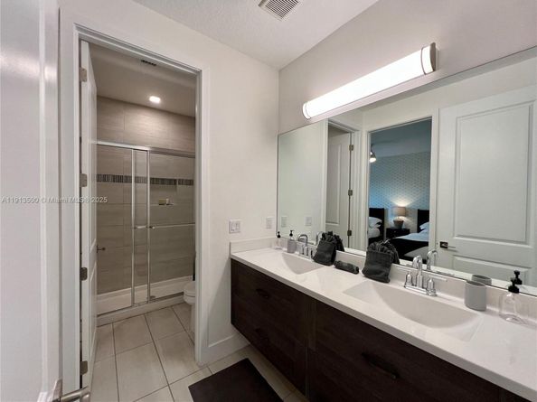 11 NW 122nd Ave, Miami FL 33182