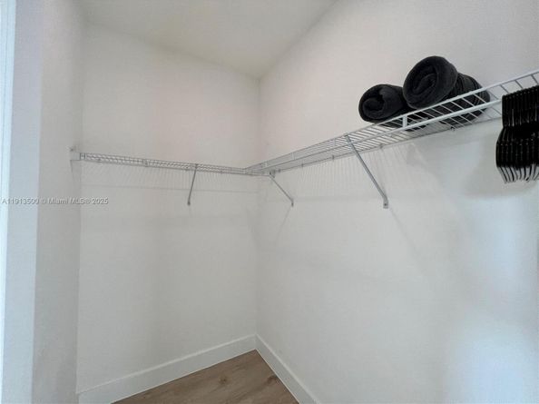 11 NW 122nd Ave, Miami FL 33182