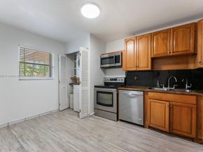 2850 Forest Hills Blvd 114, Coral Springs FL 33065