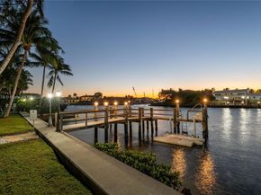 1460 S Treasure Dr, North Bay Village FL 33141