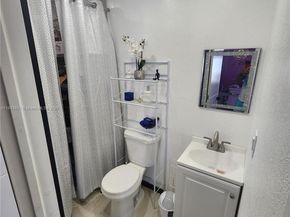 3617 NW 37th St, Lauderdale Lakes FL 33309