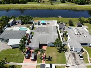 3617 NW 37th St, Lauderdale Lakes FL 33309