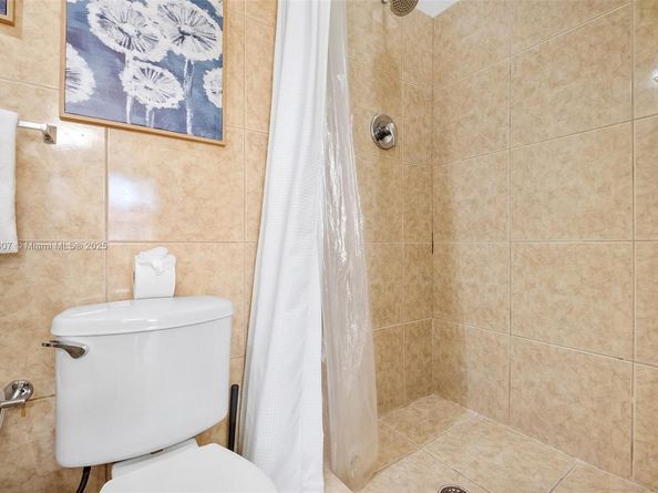 1401 SW 21st St, Miami FL 33145