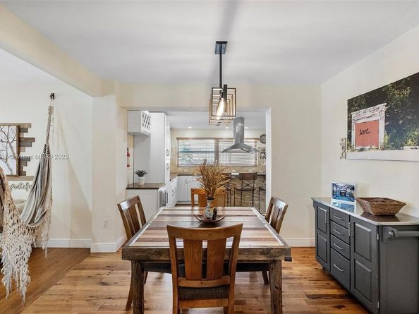 1401 SW 21st St, Miami FL 33145