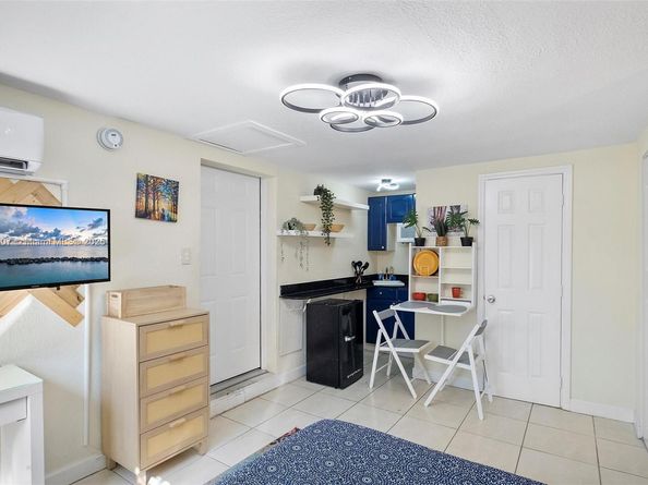 1401 SW 21st St, Miami FL 33145