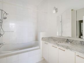 2001 Meridian Ave 516, Miami Beach FL 33139