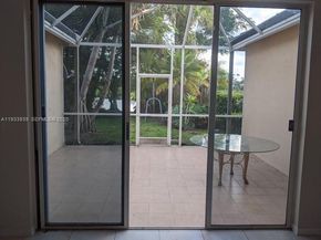 13012 NW 8th St, Pembroke Pines FL 33028