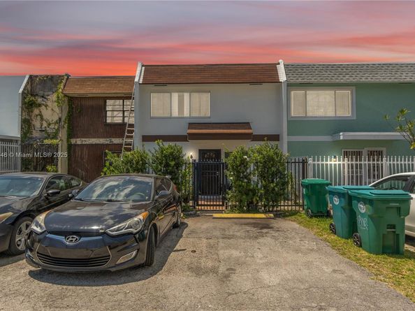 508 NW 11th St, Miami FL 33136