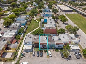 508 NW 11th St, Miami FL 33136