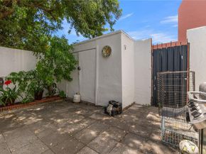 508 NW 11th St, Miami FL 33136