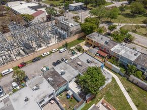 508 NW 11th St, Miami FL 33136