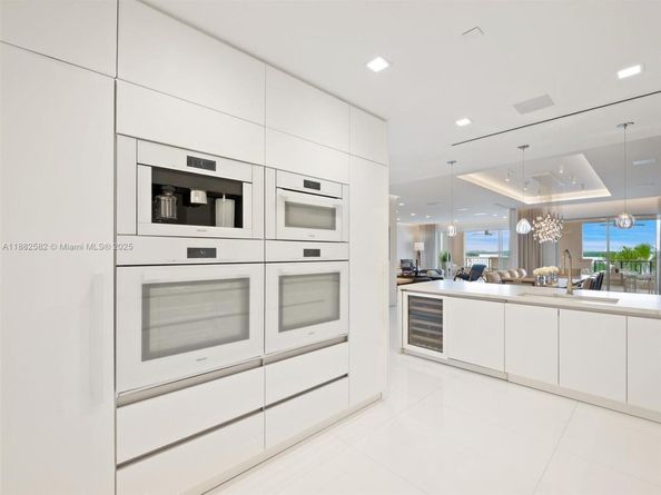 5053 Fisher Island Dr 5053, Miami Beach FL 33109