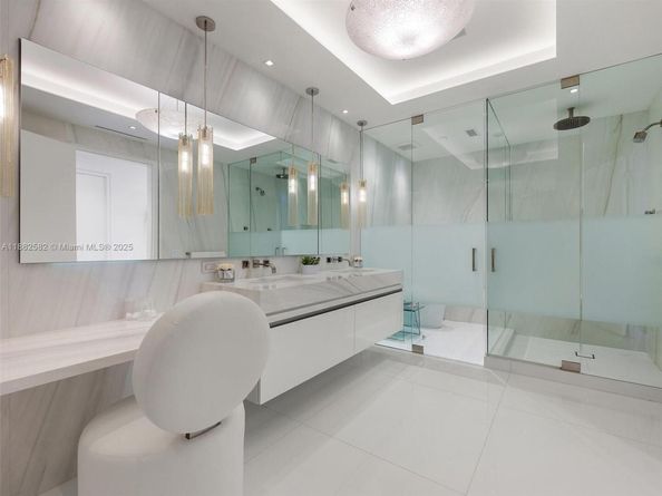 5053 Fisher Island Dr 5053, Miami Beach FL 33109