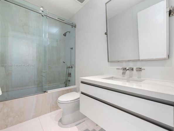 5053 Fisher Island Dr 5053, Miami Beach FL 33109
