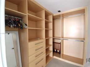 465 Brickell Ave 4402, Miami FL 33131