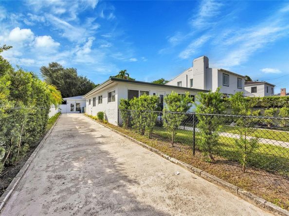 30 NW 24th Ave, Miami FL 33125