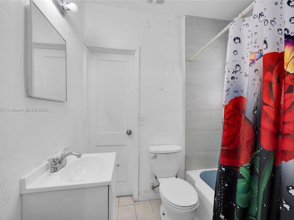 30 NW 24th Ave, Miami FL 33125