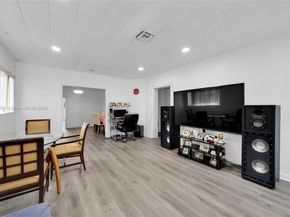 30 NW 24th Ave, Miami FL 33125