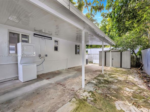 30 NW 24th Ave, Miami FL 33125