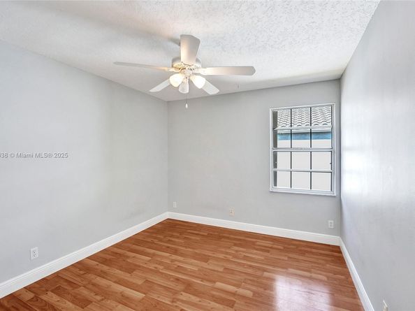 2791 La Paz Ave, Cooper City FL 33026