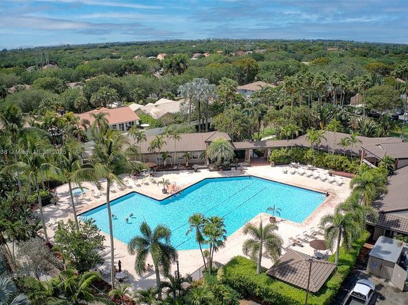 2791 La Paz Ave, Cooper City FL 33026