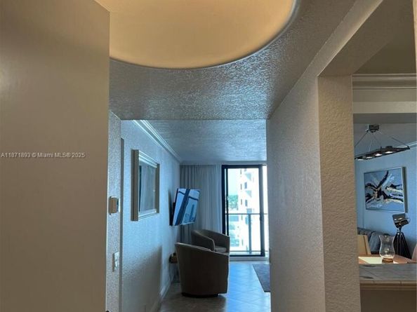 2301 S Ocean Dr 506, Hollywood FL 33019
