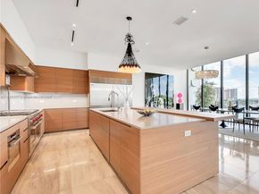 3581 E Glencoe St 605, Coconut Grove FL 33133