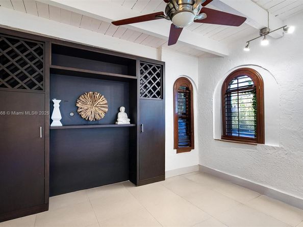 7701 NE 8th Ave, Miami FL 33138