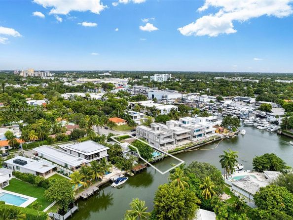 7701 NE 8th Ave, Miami FL 33138