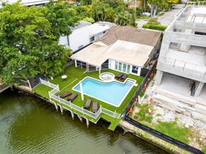 7701 NE 8th Ave, Miami FL 33138