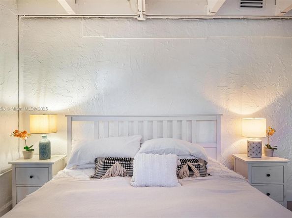 7701 NE 8th Ave, Miami FL 33138