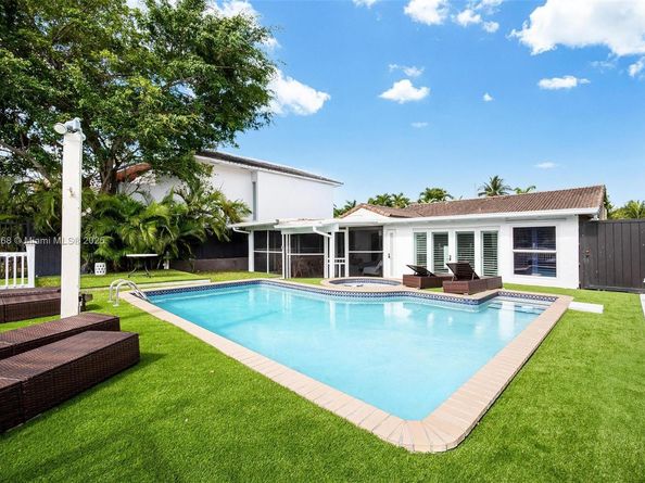 7701 NE 8th Ave, Miami FL 33138