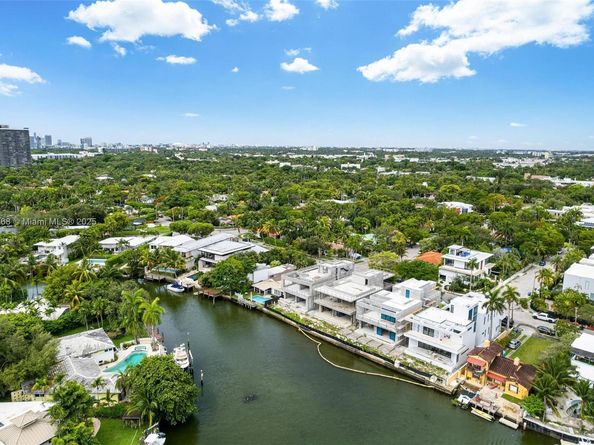 7701 NE 8th Ave, Miami FL 33138