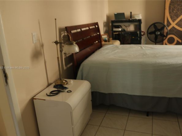 5501 NW 7th St E302, Miami FL 33126