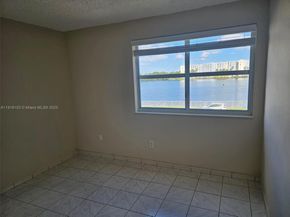 5501 NW 7th St E302, Miami FL 33126