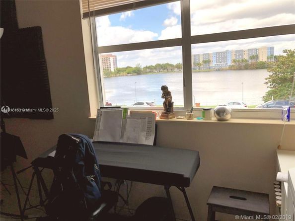 5501 NW 7th St E302, Miami FL 33126