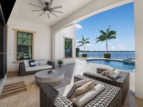 8445 E Watercrest Cir E, Parkland FL 33076