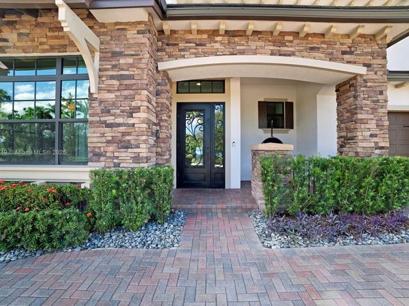 8445 E Watercrest Cir E, Parkland FL 33076
