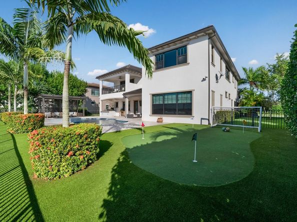 8445 E Watercrest Cir E, Parkland FL 33076