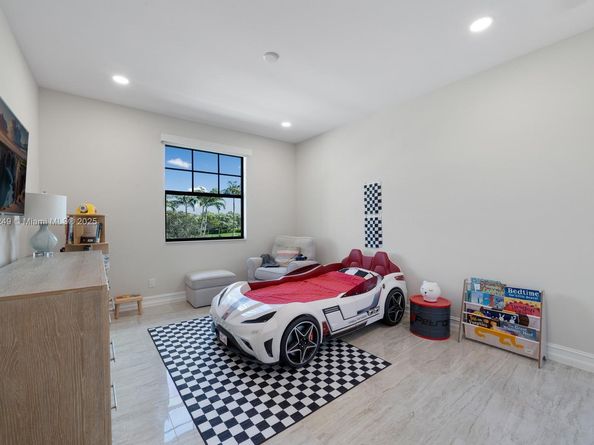 8445 E Watercrest Cir E, Parkland FL 33076