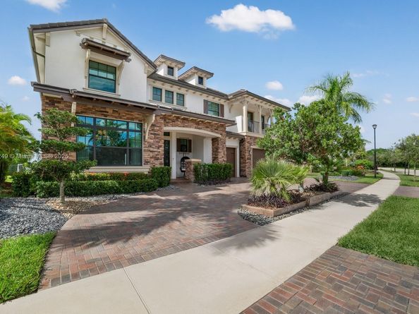 8445 E Watercrest Cir E, Parkland FL 33076
